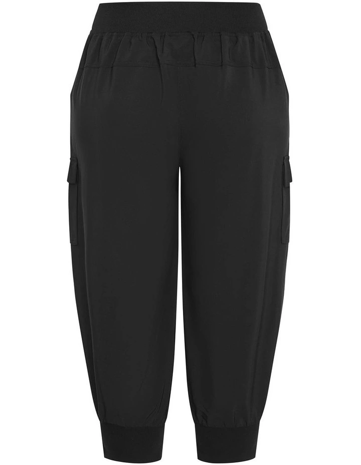 Lea Crop Pant in Black image 4