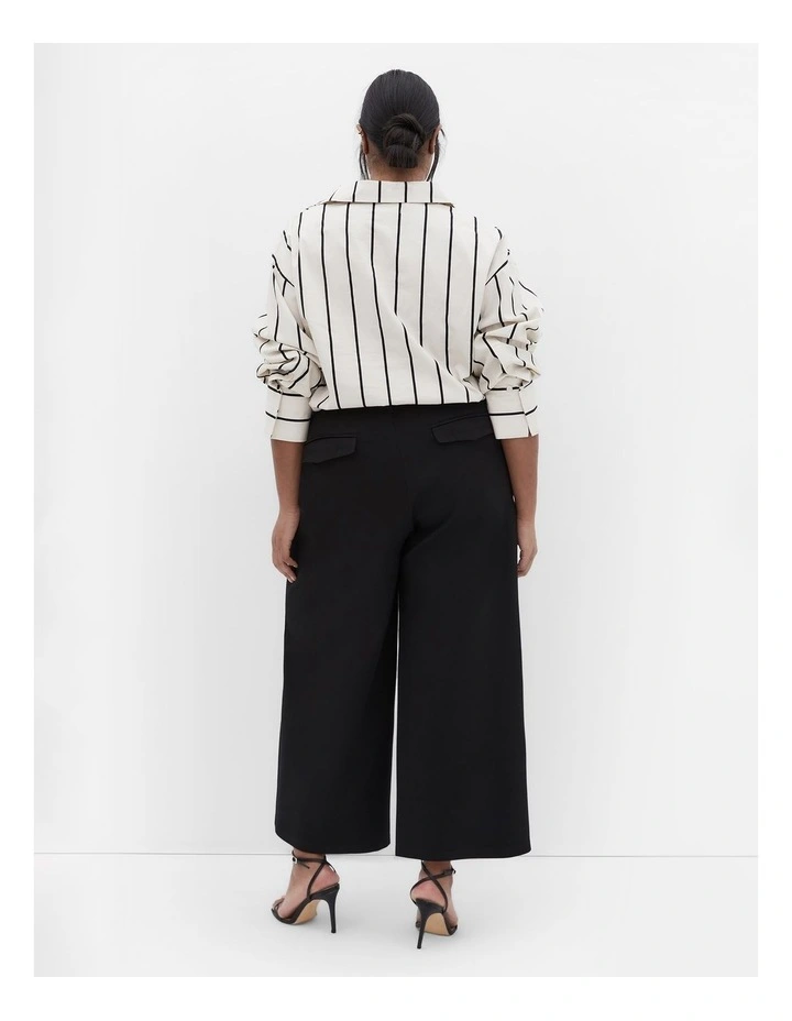 Peyton Ponte Pant in Black image 2