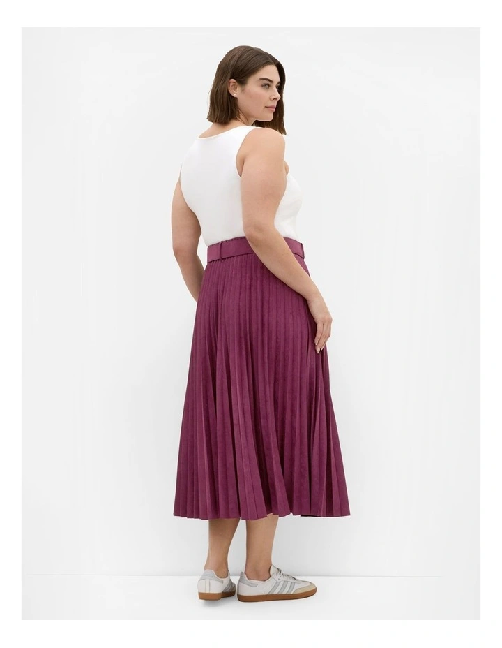 Sueded Pleat Midi Skirt in Bordeaux image 2