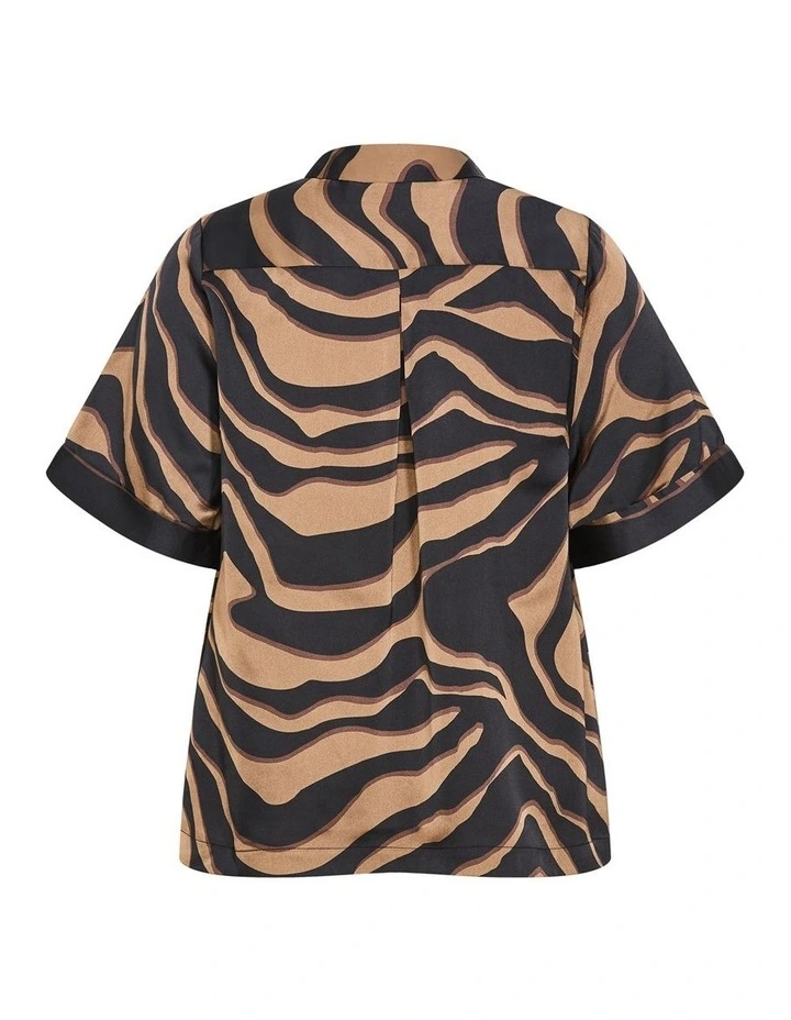 Cara Abstract Print Shirt in Cocoa image 4