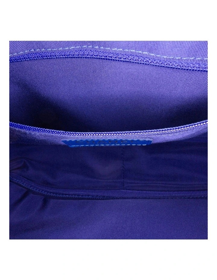 Small Canvas Crossbody Camera Bag with Chain Strap Pre-Loved image 5