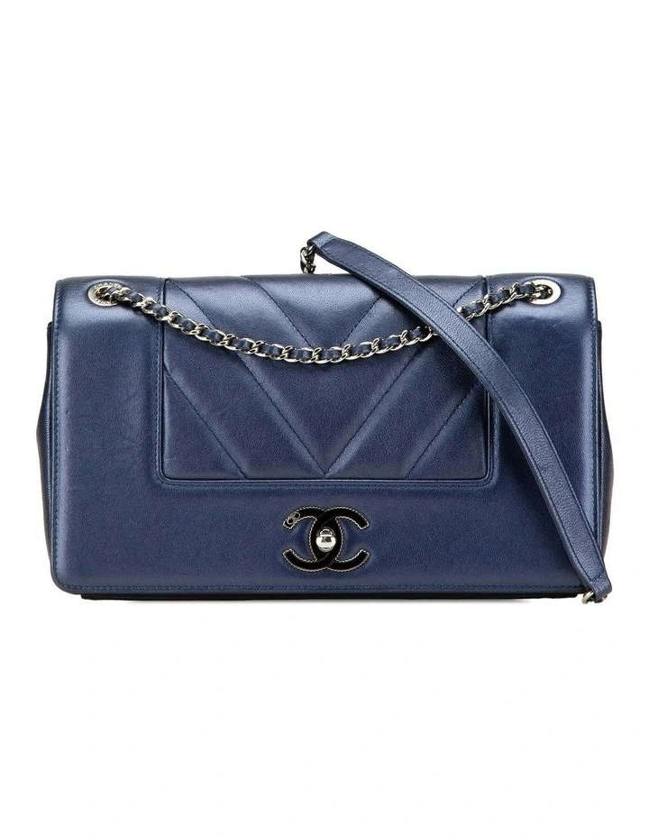 Medium Chevron Metallic Sheepskin Vintage Flap Crossbody Bag with Chain Strap Pre-Loved image 1