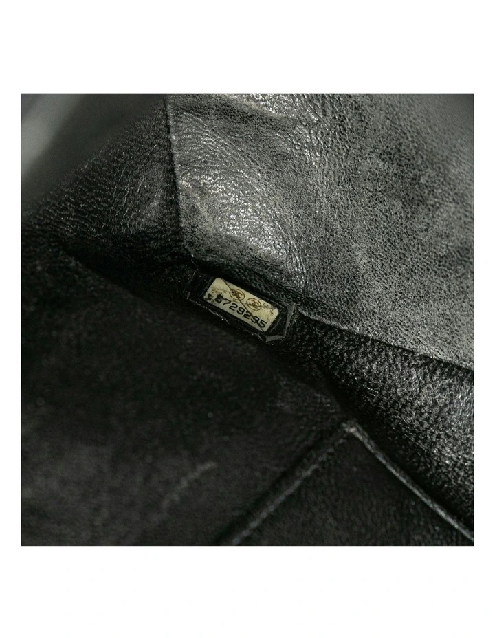 Quilted Leather Medallion Tote with Zip Closure Pre-Loved image 6