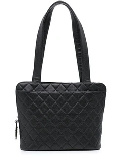 Quilted Leather Shoulder Bag with Zip Closure and Multiple Pockets Pre-Loved
