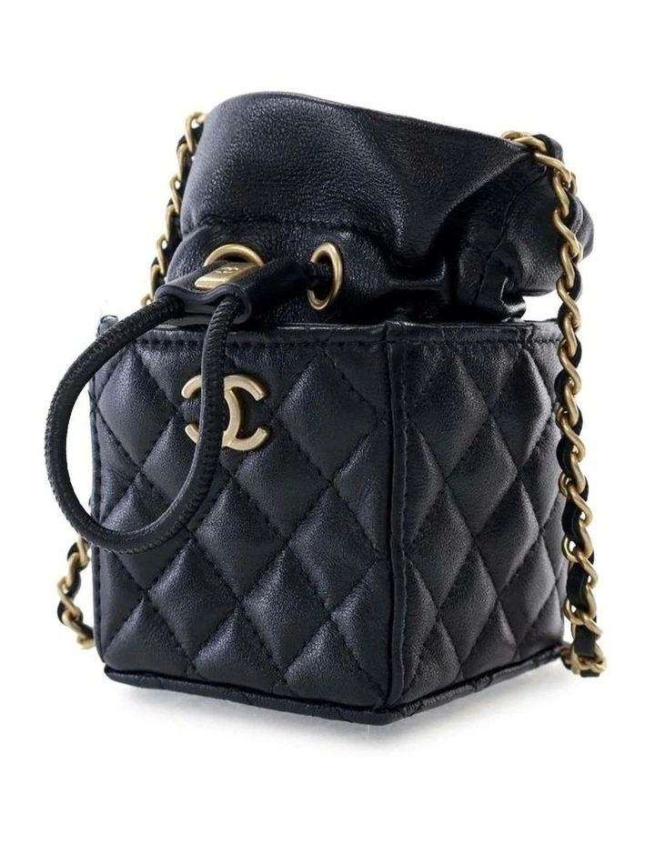 Quilted Bucket Bag Chain Strap Pre-Loved image 2