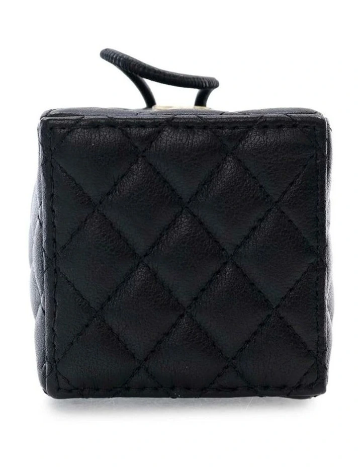 Quilted Bucket Bag Chain Strap Pre-Loved image 5