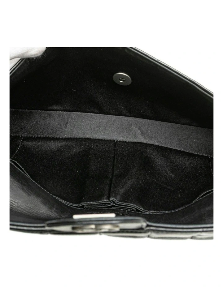 Chocolate Bar Flap Bag Leather Pre-Loved image 4