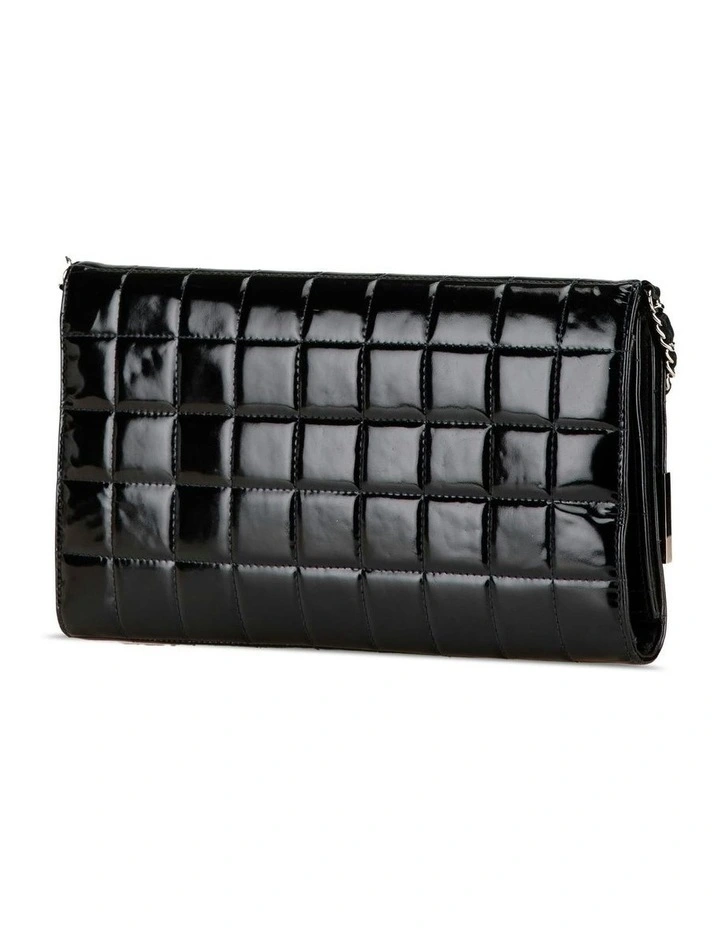 Chanel CC Chocolate Bar Patent Clutch on Chain Pre-Loved (Azura Fashion Group ABN 30 617 598 651) image 2