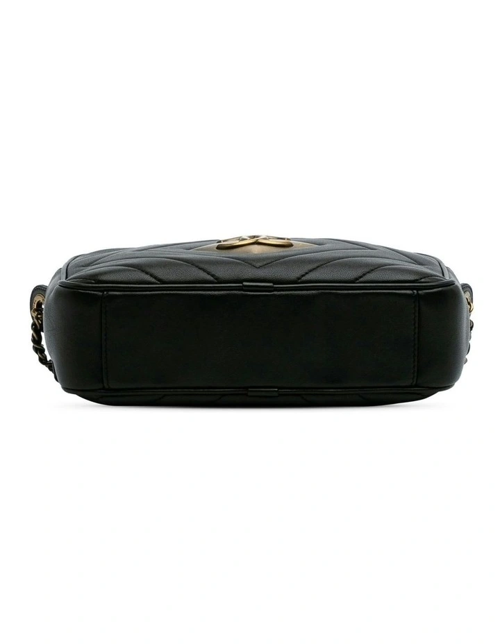 Chanel Quilted Crossbody Bag Pre-Loved image 3