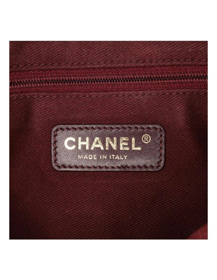 Chanel Quilted Crossbody Bag Pre-Loved image 5