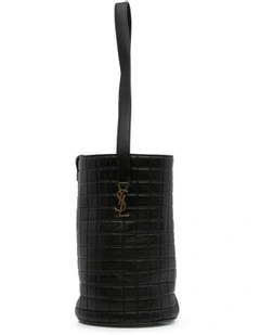 Medium Lambskin Quilted Bucket Bag with Interior Zip Pocket Pre-Loved