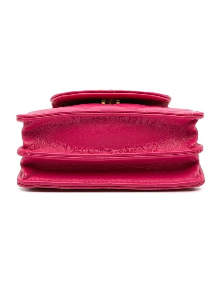 Quilted Lambskin Flap Clutch With Chain Strap Pre-Loved image 3