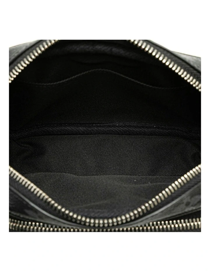 Louis Vuitton Monogram Eclipse Taigarama Outdoor Pouch Pre-Loved (Azura Fashion Group ABN 30 617 598 651) image 4