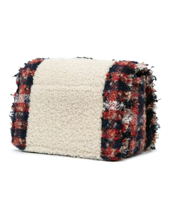 Chanel CC Tweed and Shearling Single Flap Pre-Loved (Azura Fashion Group ABN 30 617 598 651) image 2