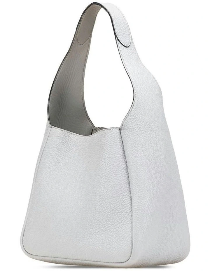 ReEdition 2005 Shoulder Bag Pre-Loved image 2
