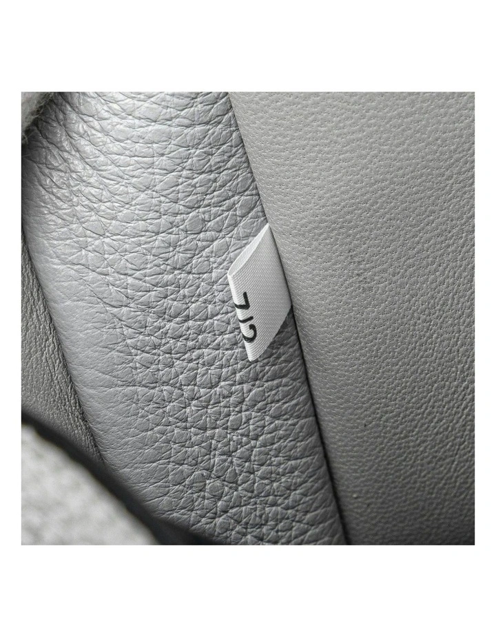 ReEdition 2005 Shoulder Bag Pre-Loved image 7