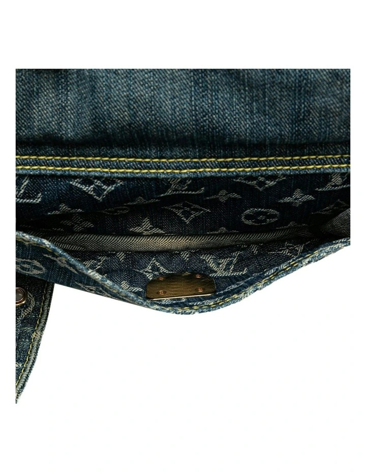 Louis Vuitton Monogram Denim Bum Bag Pre-Loved (Azura Fashion Group ABN 30 617 598 651) image 5