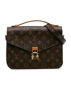 Louis Vuitton Sac Souple Crossbody Bag Pre-Loved