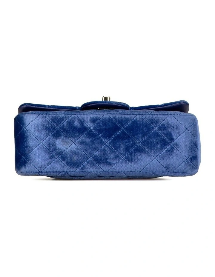 Classic Mini Velvet Quilted Pre-Loved image 3