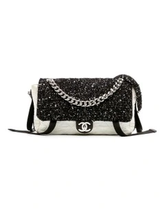 Chain Tweed Quilted Shoulder Bag Pre-Loved