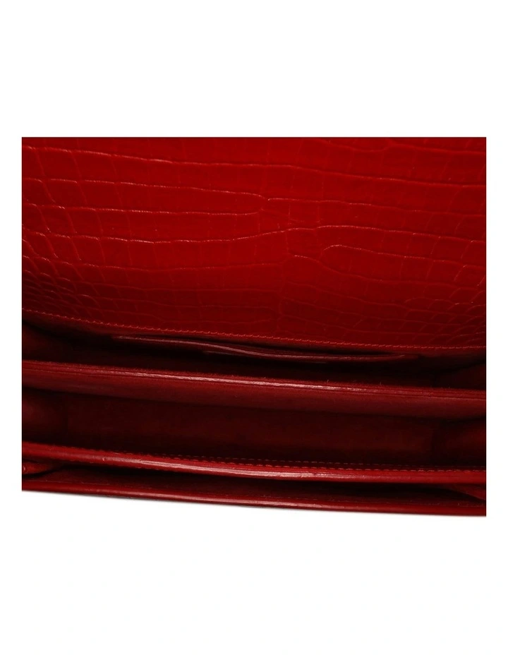 Medium Croc Embossed Leather Crossbody Bag with Chain Strap and Interior Pockets Pre-Loved image 4