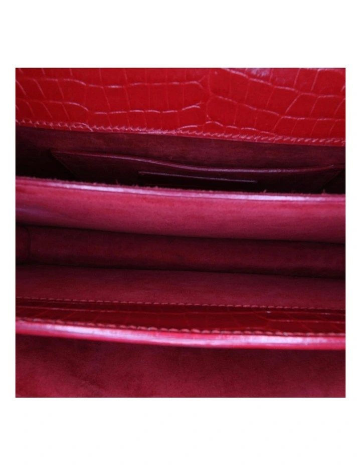 Medium Croc Embossed Leather Crossbody Bag with Chain Strap and Interior Pockets Pre-Loved image 6