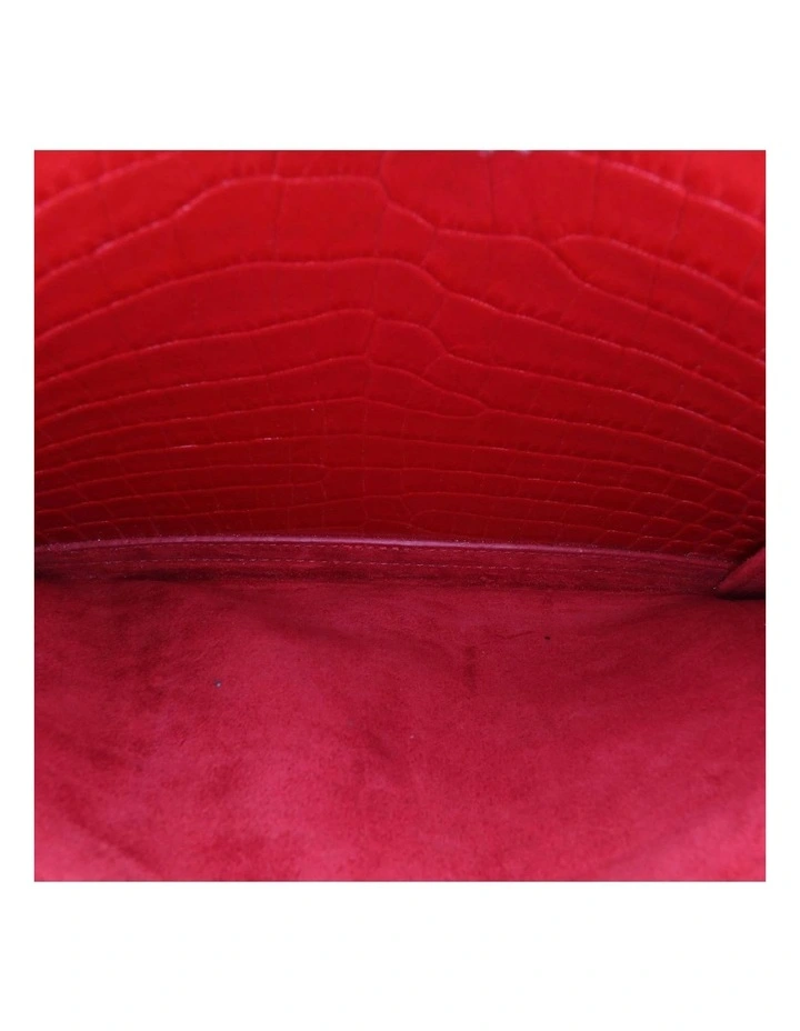 Medium Croc Embossed Leather Crossbody Bag with Chain Strap and Interior Pockets Pre-Loved image 7