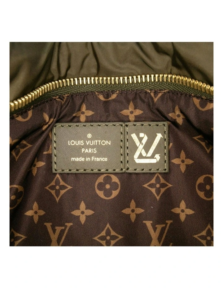 Loop Hobo Quilted Shoulder Bag Pre-Loved image 6