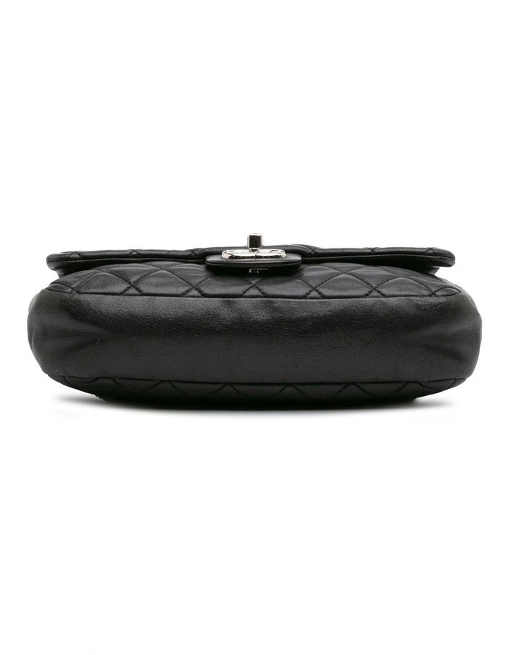 Quilted Lambskin Chain Bag Pre-Loved image 3