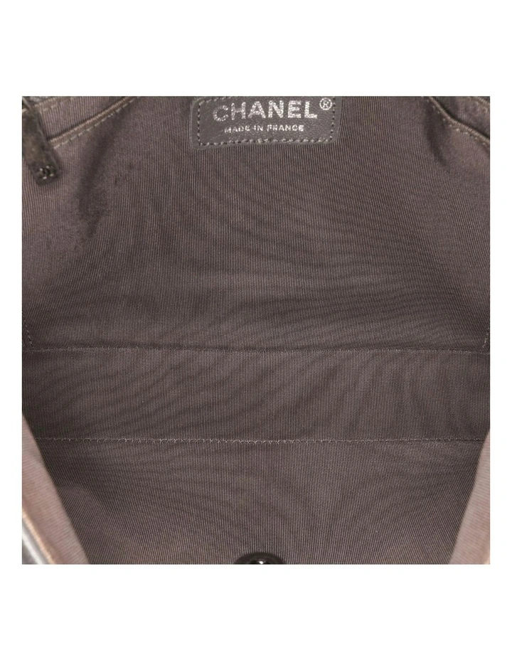 Chanel Quilted Shoulder Bag Pre-Loved image 4