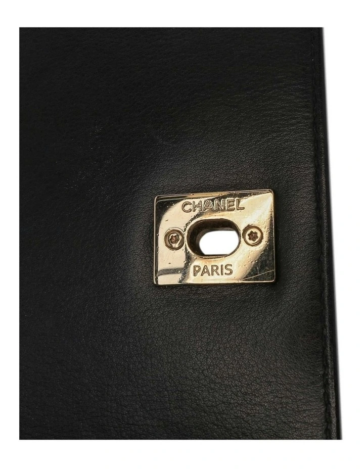 Chanel Quilted Shoulder Bag Pre-Loved image 7