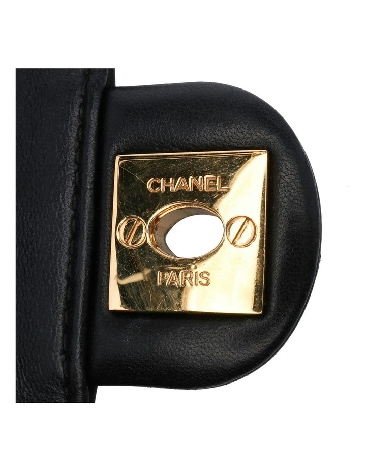 Chanel Quilted Shoulder Bag Pre-Loved image 7