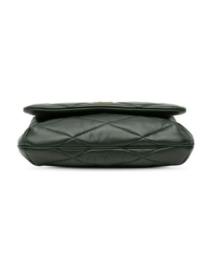 Quilted Lambskin Diamond Shoulder Bag with Adjustable Strap and Magnetic Snap Closure Pre-Loved image 3
