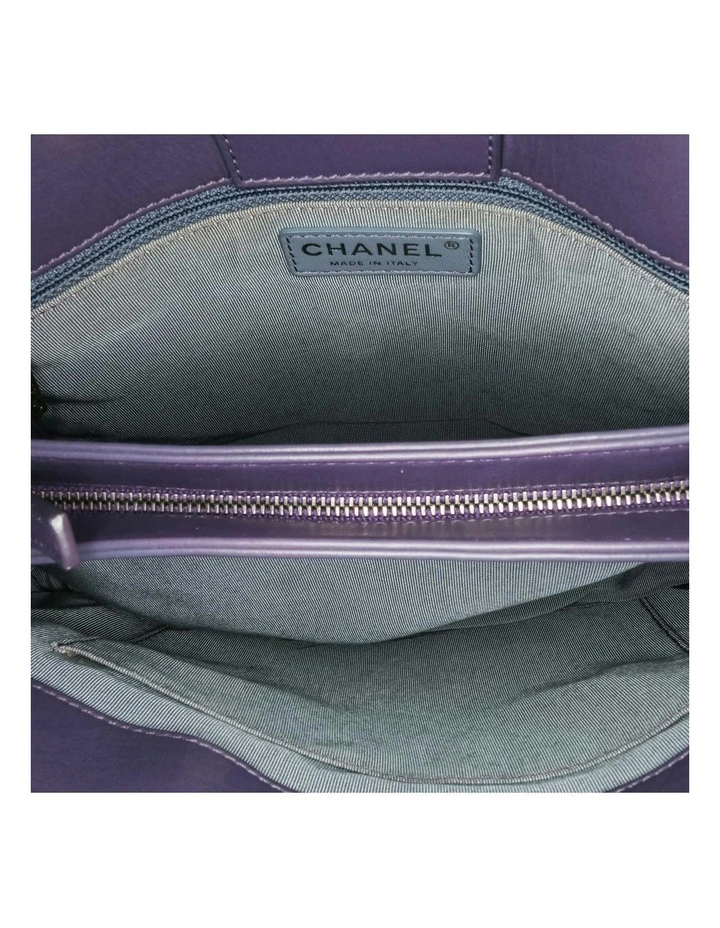 Quilted Lambskin Leather Tote with Chain Straps and Multiple Compartments Pre-Loved image 4