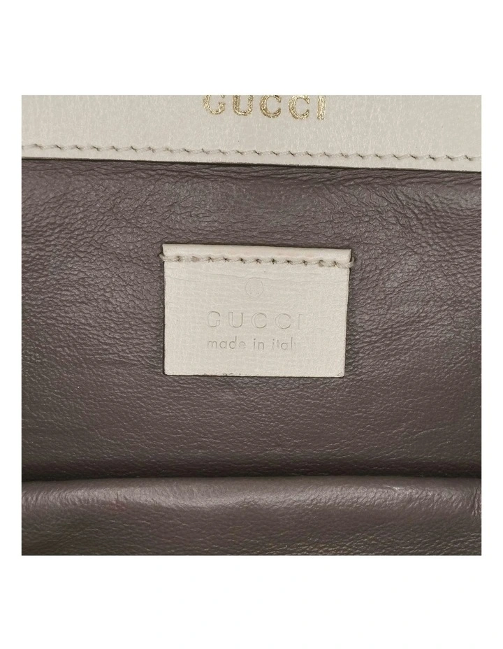 Gucci Chain Detail Leather Crossbody Pre-Loved image 5