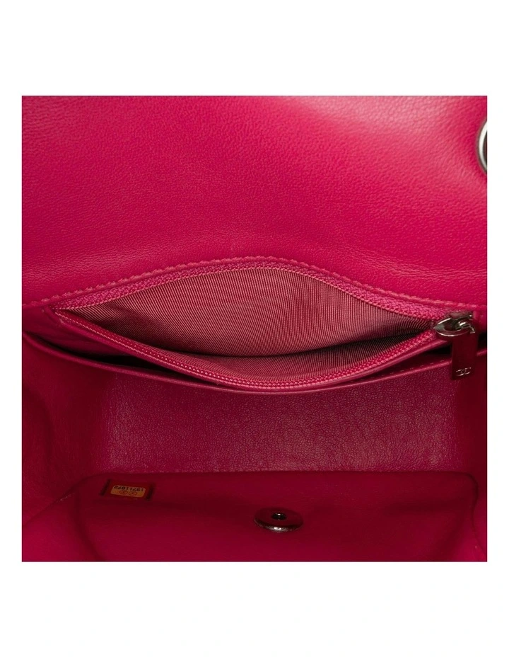 Quilted Flap Shoulder Bag with Chain Strap Pre-Loved image 5