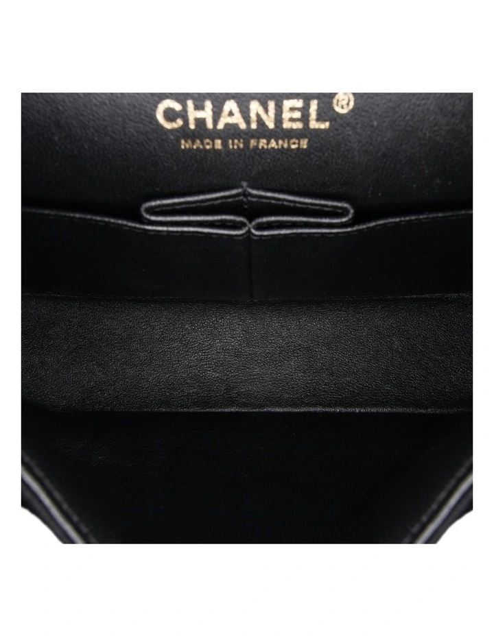 Medium Classic Quilted Double Flap Shoulder Bag Pre-Loved image 4