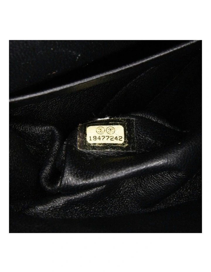 Medium Classic Quilted Double Flap Shoulder Bag Pre-Loved image 6
