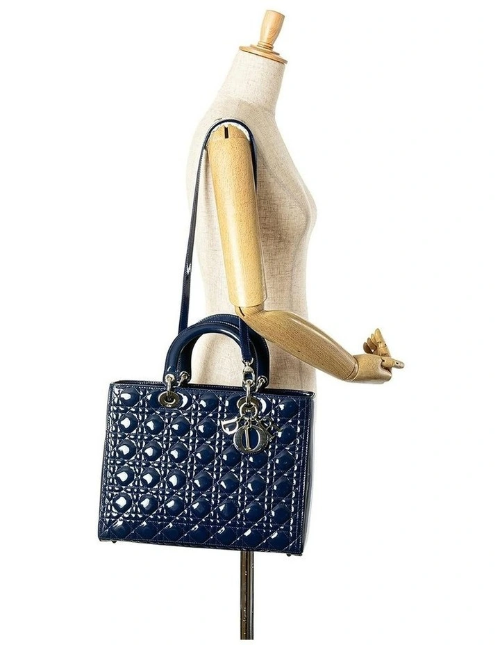 Large Patent Cannage Leather Handbag with Detachable Strap Pre-Loved image 7