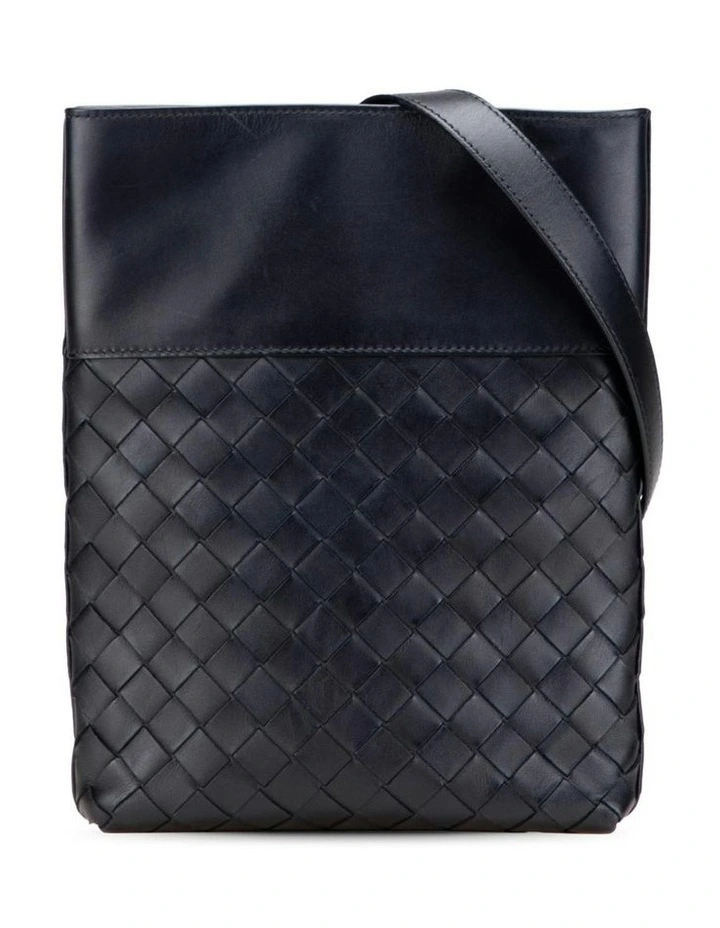 Bottega Veneta Elegant Leather  Pre-Loved Crossbody Bag with Woven Detail in Black (Azura Fashion Group ABN 30 617 598 651) image 1