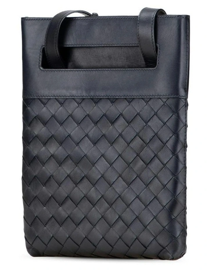 Bottega Veneta Elegant Leather  Pre-Loved Crossbody Bag with Woven Detail in Black (Azura Fashion Group ABN 30 617 598 651) image 2