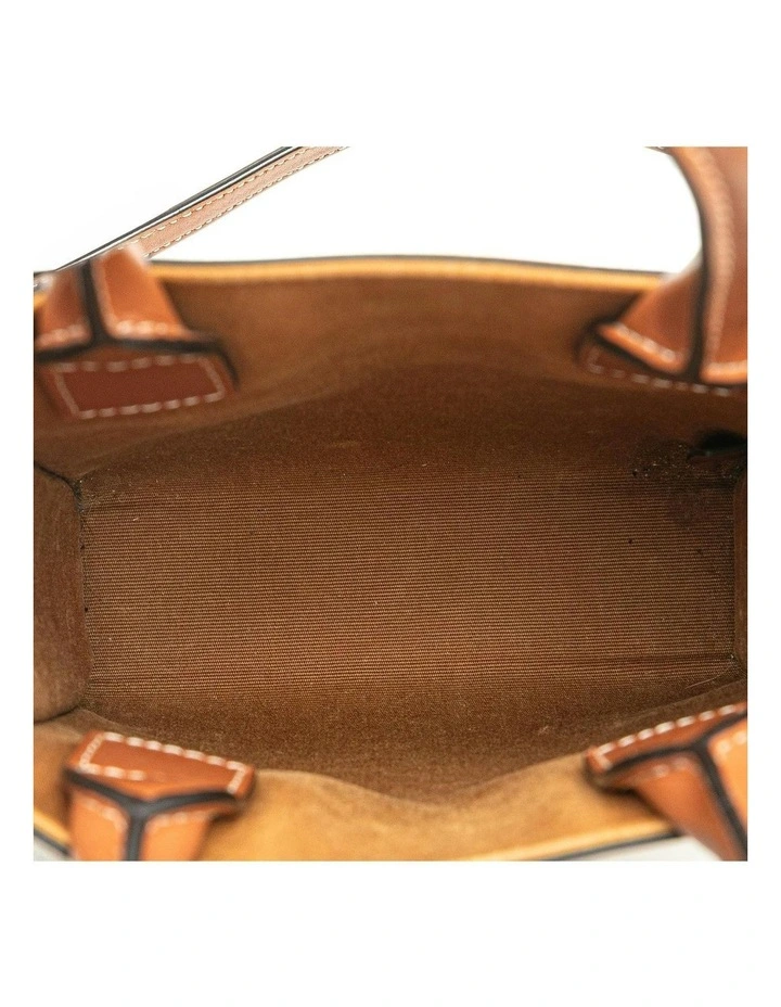 Vertical Tote Bag Pre-Loved (Azura Fashion Group ABN 30 617 598 651) in Black image 4