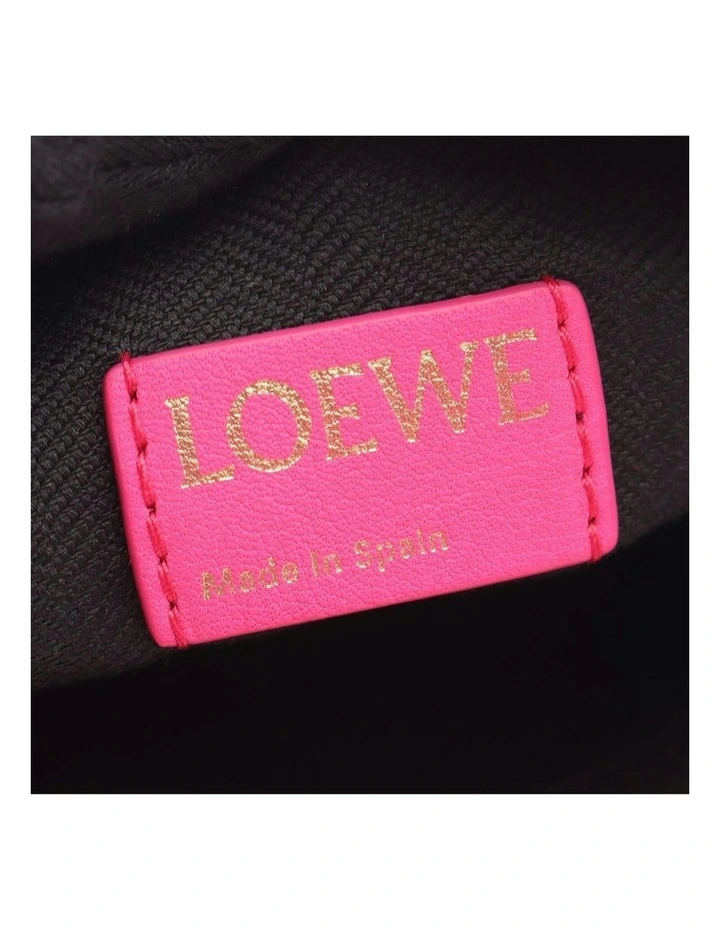 Pre-Loved Loewe Printed Pattern Shoulder Bag in Pink image 4