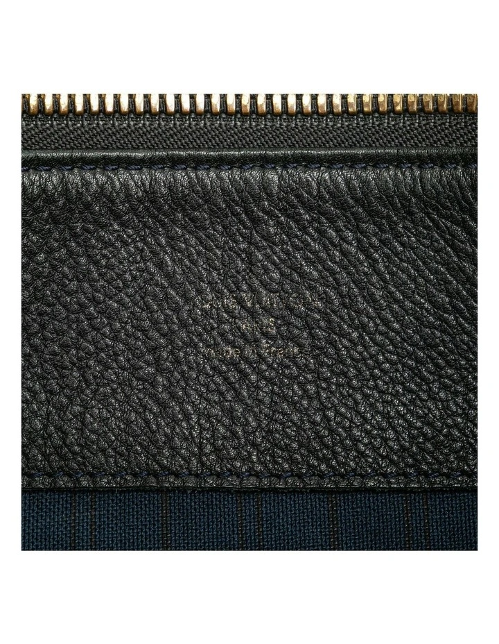 Louis Vuitton Audacieuse GM Pre-Loved Shoulder Bag in Black image 5