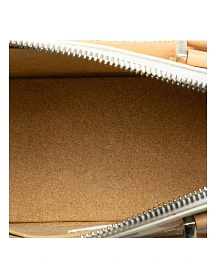 Fashionable Dome Handbag in White image 4