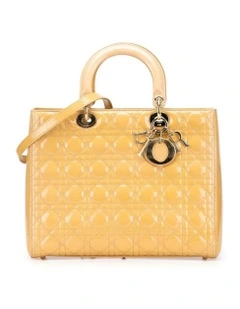 Elegant Handbag with Top Handle in