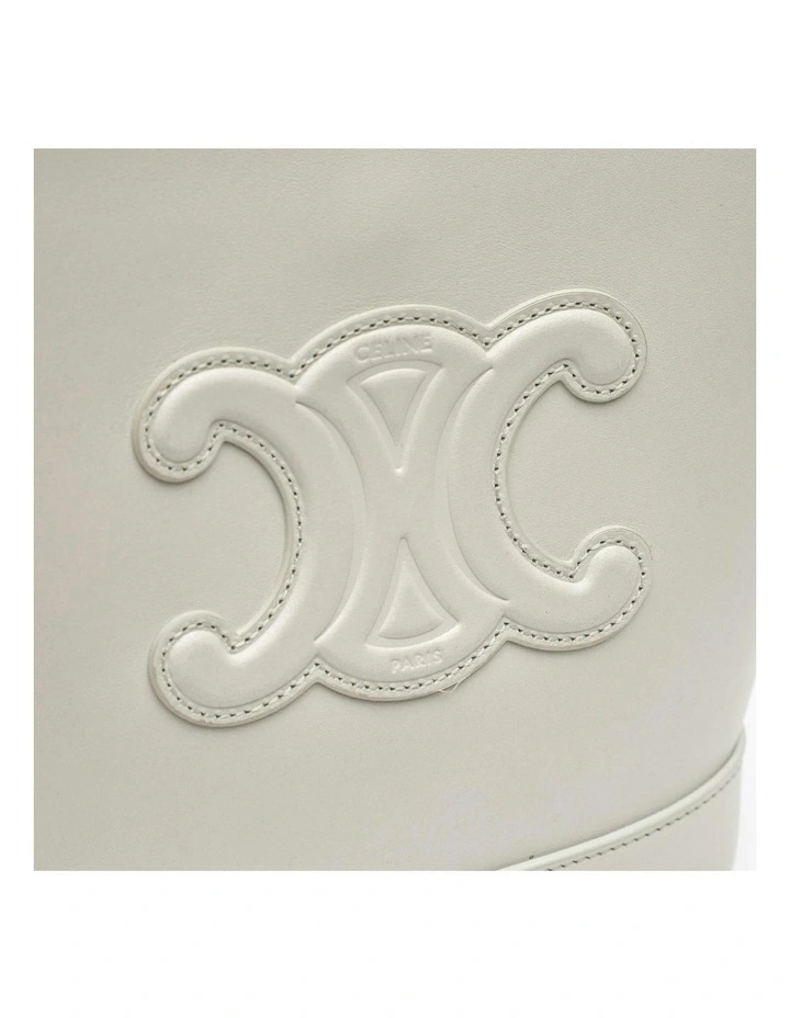 Bucket Cuir Triomphe Leather Bag in Grey image 6