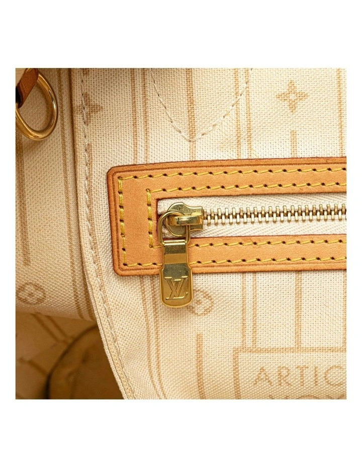 Louis Vuitton Checkered Print Tote Pre-Loved (Azura Fashion Group ABN 30 617 598 651) in White image 7