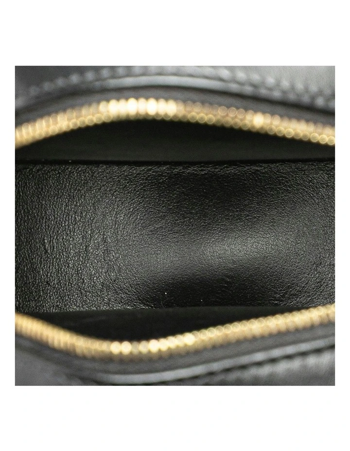 Celine Oval Shoulder Bag in Black Pre-Loved (Fashion Group ABN 30 617 598 651) image 4