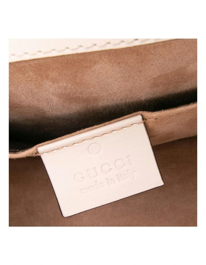Gucci Elegant Top Handle Bag in White image 5